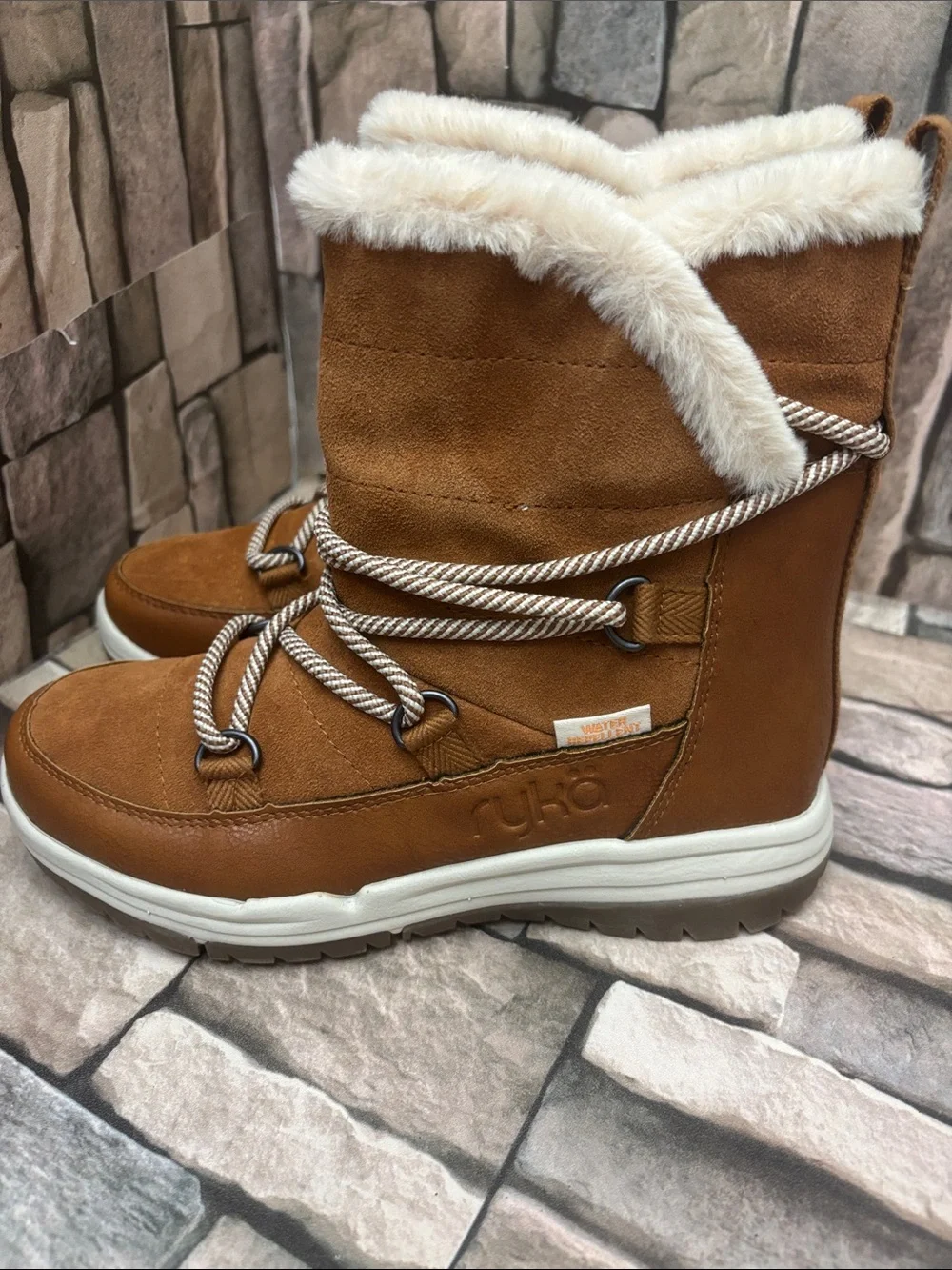 New Women’s Ryka Women's Alpine Winter Boots Sz 6